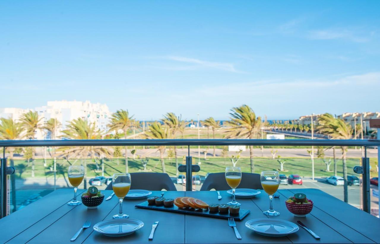 Pierre & Vacances Almeria Roquetas De Mar Exterior photo