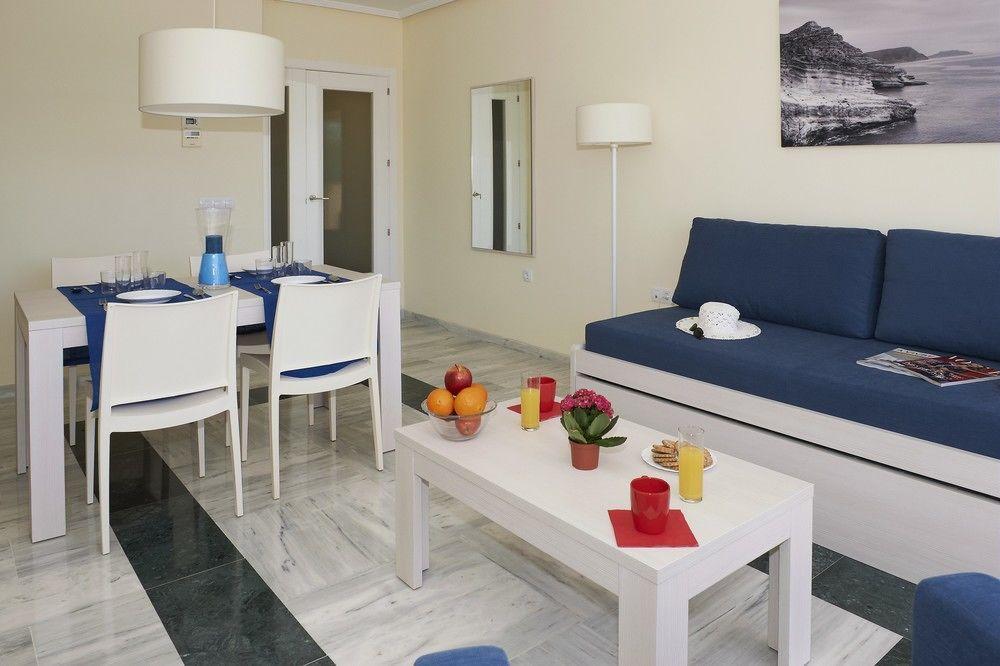 Pierre & Vacances Almeria Roquetas De Mar Exterior photo